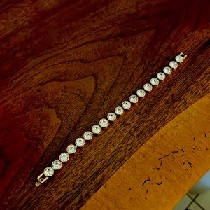 Touchstone Crystal bracelet